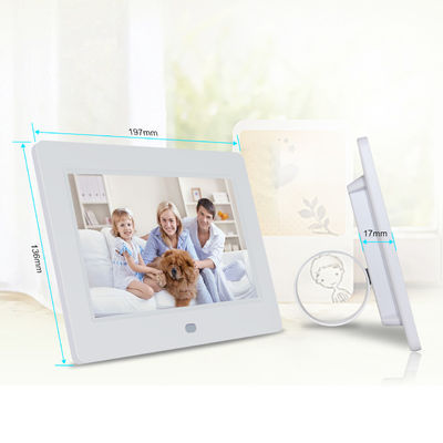Nhiều ngôn ngữ 7 Inch LCD Digital Photo Frame 250cdm2 Với trình chiếu tự động